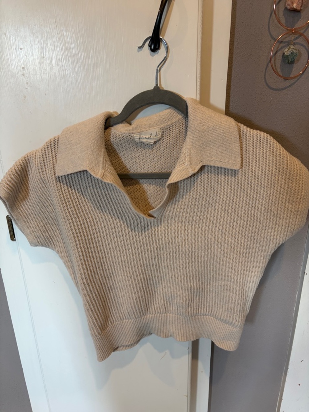 Beige Ribbed Knit Polo cropped Sweater size M